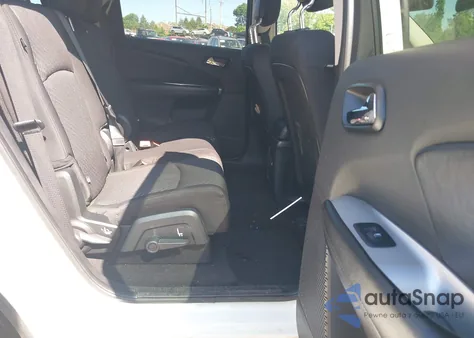 2014 Dodge Journey Sxt z USA, uszkodzony, nr VIN 3C4PDDBG0ET128057